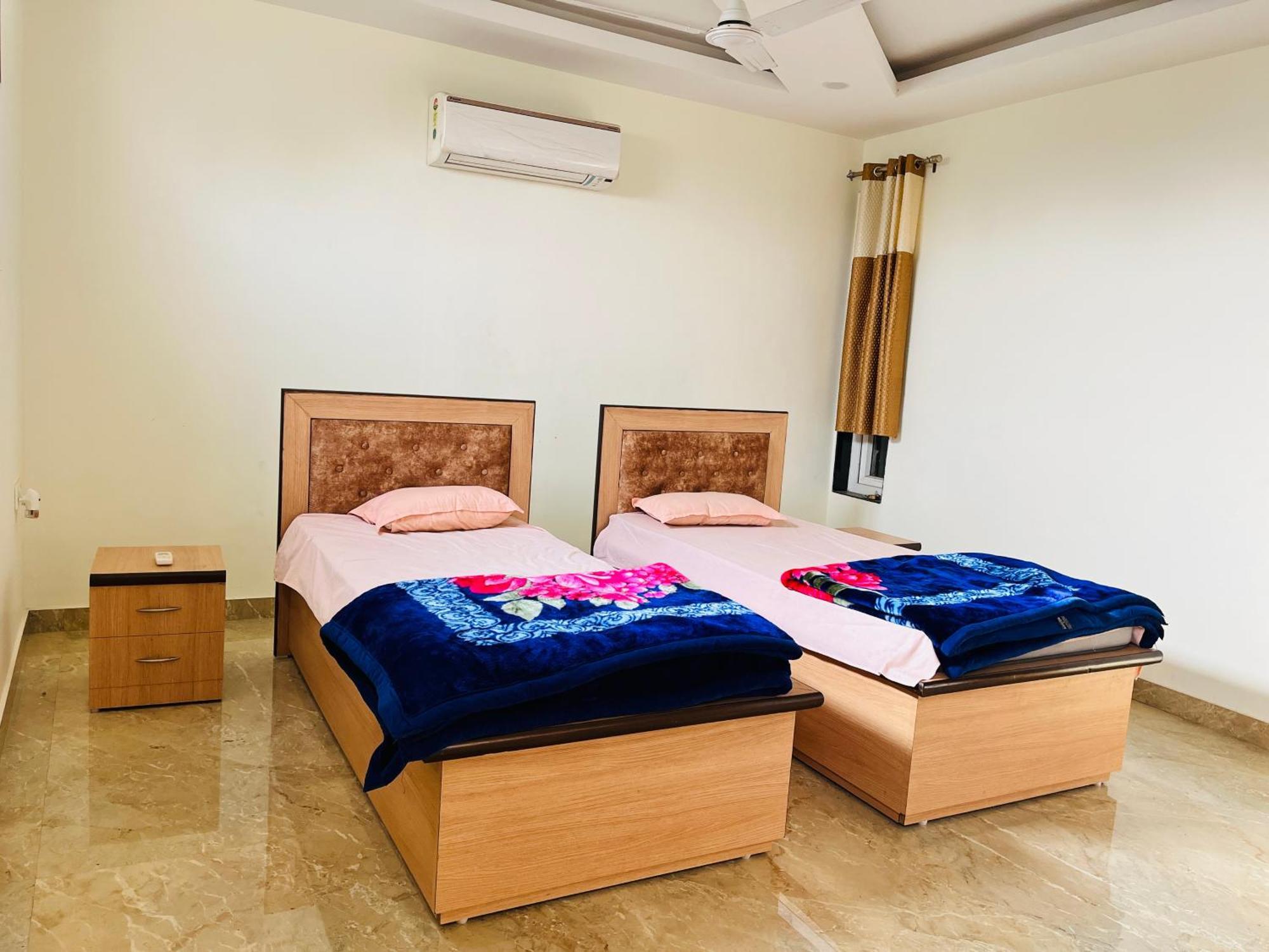Hare Krishna Homes Jhalwa Allāhābād Junction Exterior foto